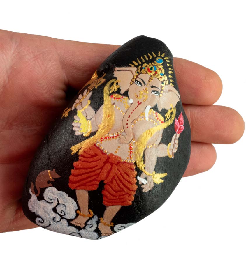Galet Peint à la Main Éléphant Ganesh – Décoration Hindouiste Unique