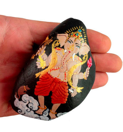 Galet Peint à la Main Éléphant Ganesh – Décoration Hindouiste Unique
