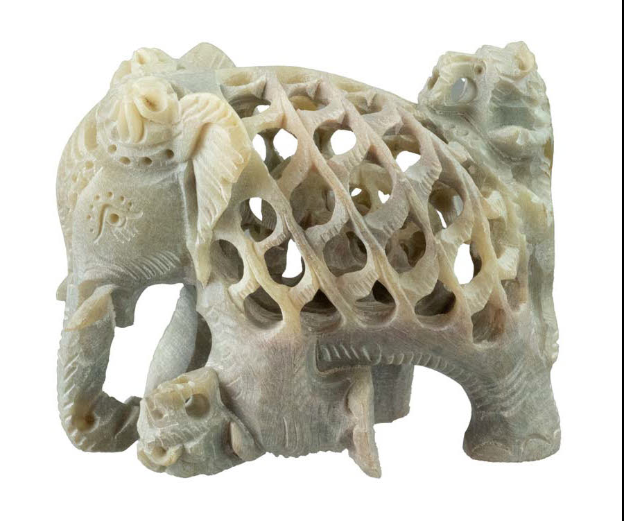 Statue Éléphant En Stéatite – Éléphant Attaqué Par Un Lion – Artisanat Indien