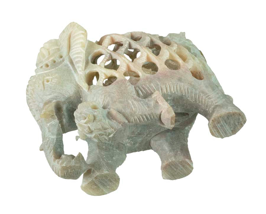Statue Éléphant En Stéatite – Éléphant Attaqué Par Un Lion – Artisanat Indien