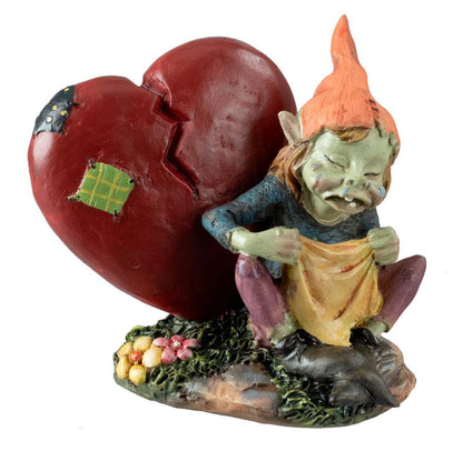 Lutin Pixie Chagrin d'Amour – Figurine Korrigan Celtique en Résine