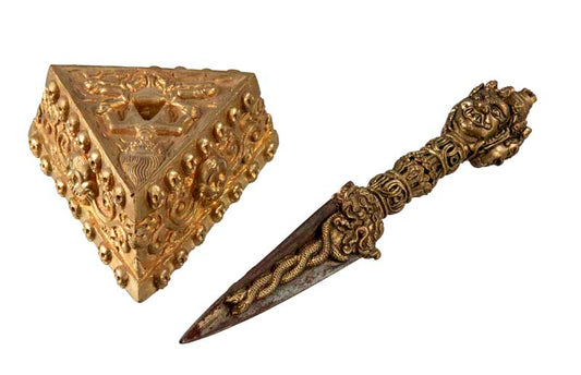 Phurba Mahakala Vajra Kila en Laiton avec Support – Objet Rituel Tibétain du Népal