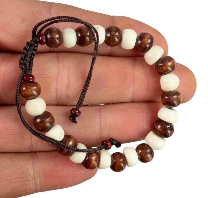 Bracelet tibétain perles bois et os de bovin recyclé – Bijou artisanal népalais