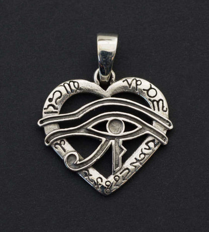 Pendentif Œil d’Horus en argent 925 – Bijou chargé de symbolisme