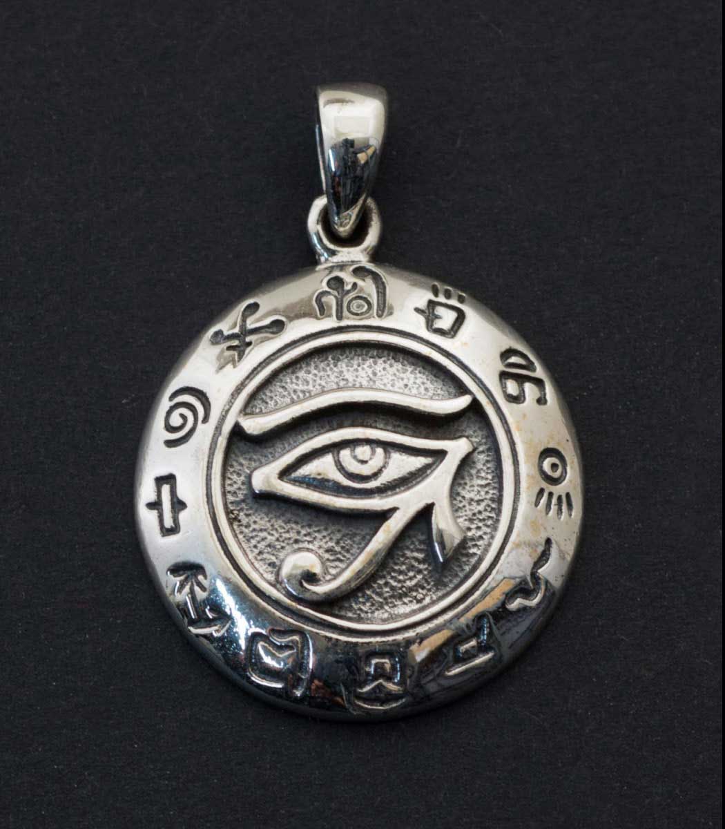 Pendentif Œil d’Horus (Oudjat) en argent massif 925 – Bijou de l’Égypte ancienne
