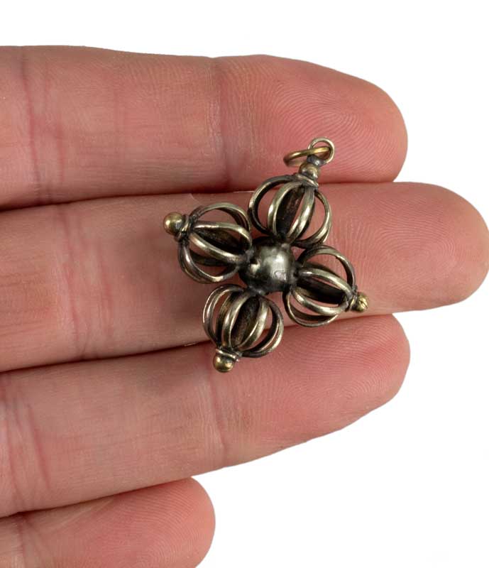 Pendentif Vajra Dorje – Symbole Bouddhiste du Vajrayana