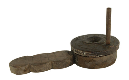 Ancien Moulin À Épices En Bois Sculpté – Artisanat Populaire Indien Et Népalais