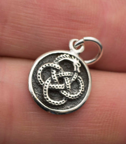 Pendentif dragon celtique en argent 925 – Bijou mythologique symbole d’éternité