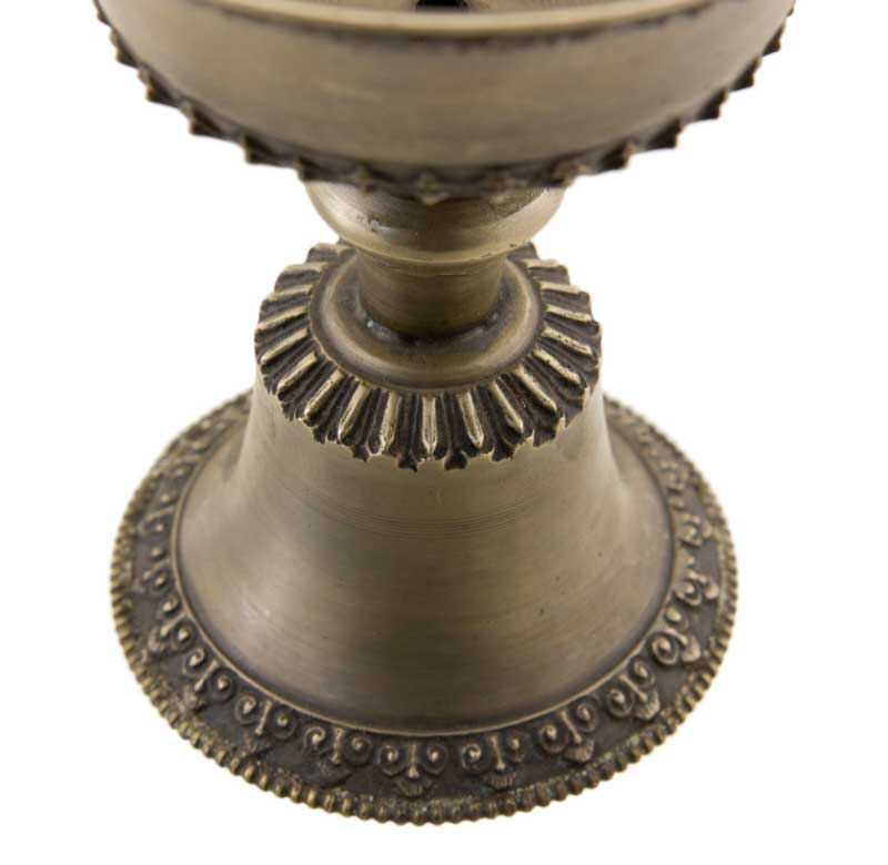 Lampe à beurre bouddhiste de monastère en bronze – Dipa pour offrande de lumière