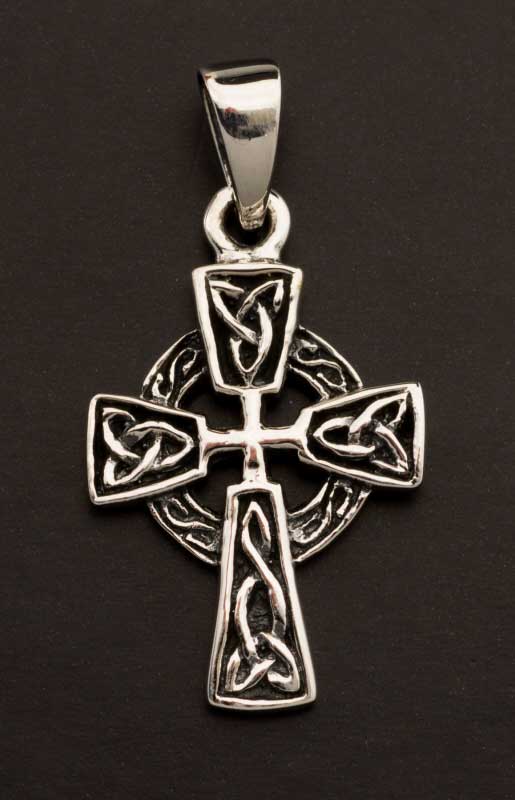 Pendentif croix celtique crucifix irlandais en argent 925 – Bijou ethnique symbolique artisanal