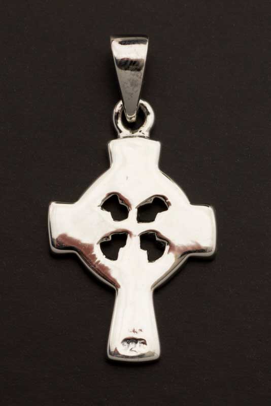 Pendentif croix celtique crucifix irlandais en argent 925 – Bijou ethnique symbolique artisanal