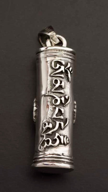 Ghau Pendentif Tibétain Om Mani Padme Hum et Vajra Argent 925