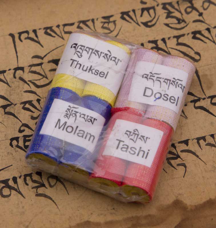 Kit de Petits Rouleaux de Mantra Tibétains pour Consécration de Statue Bouddhiste – Molam, Dosel, Tashi et Thuksel