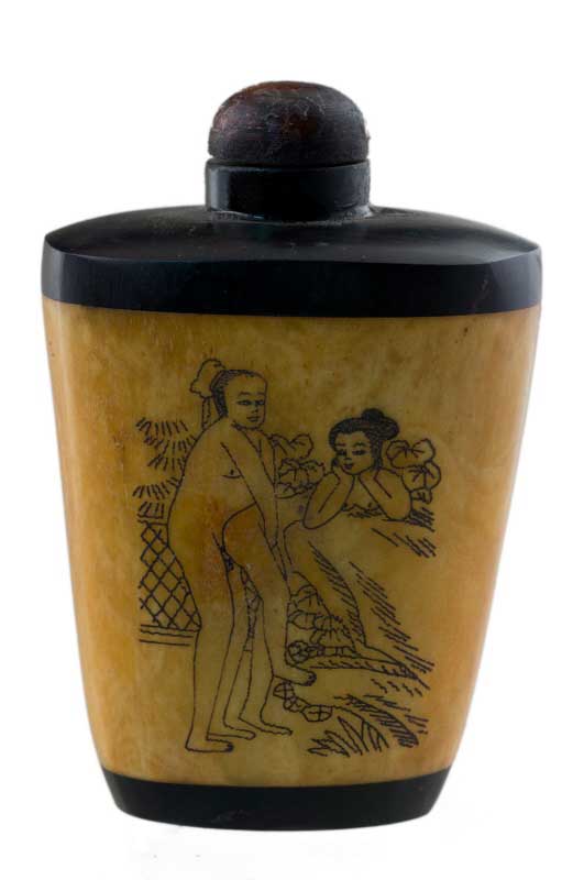 Tabatière Chinoise Kamasutra En Os de Bœuf – Flacon à Tabac à Priser Artisanal