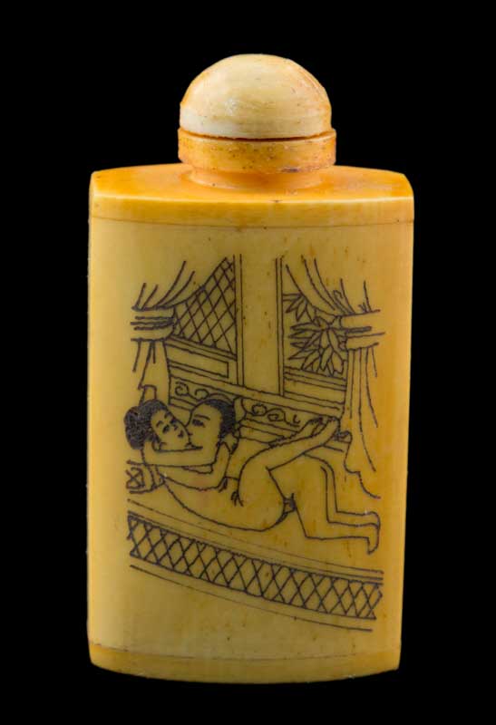 Tabatière Chinoise Kamasutra En Os de Bœuf – Flacon à Tabac à Priser Artisanal