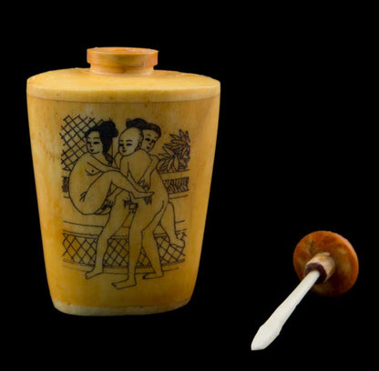 Tabatière Chinoise Kamasutra En Os de Bœuf – Flacon à Tabac à Priser Artisanal