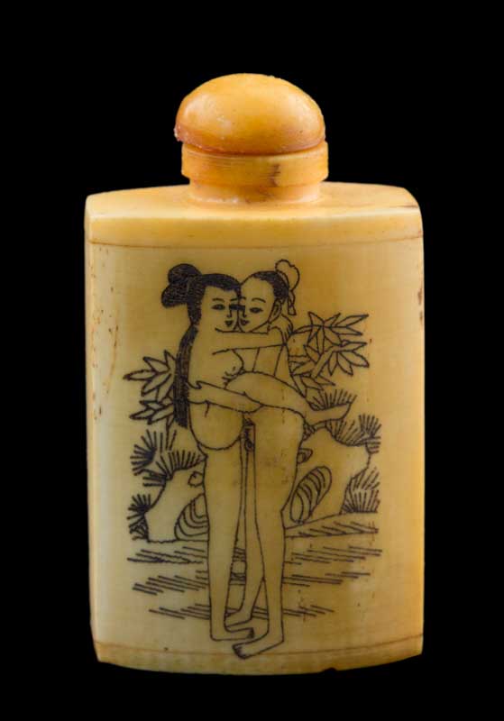 Tabatière Chinoise Kamasutra En Os de Bœuf – Flacon à Tabac à Priser Artisanal