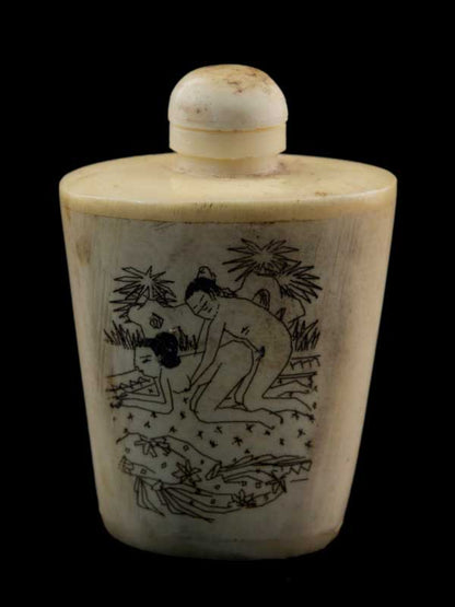 Tabatière Chinoise Kamasutra En Os de Bœuf – Flacon à Tabac à Priser Artisanal