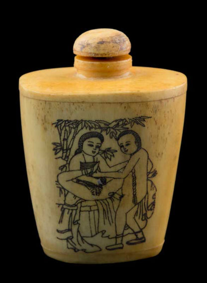 Tabatière Chinoise Kamasutra En Os de Bœuf – Flacon à Tabac à Priser Artisanal