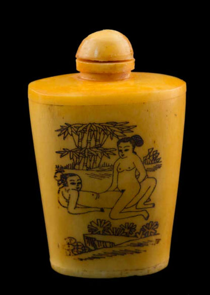 Tabatière Chinoise Kamasutra En Os de Bœuf – Flacon à Tabac à Priser Artisanal