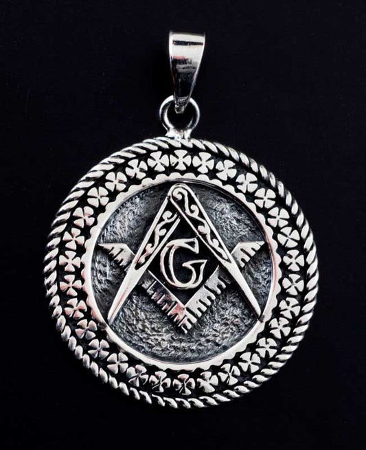 Pendentif Maçonnique en Argent 925 – Essence de Fraternité et Géométrie Sacrée