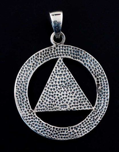 Pendentif Triangle Œil de Horus en Argent 925 – Symboles Égyptiens et Runes Nordiques