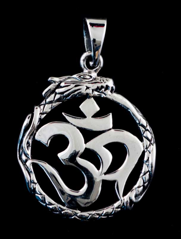 Pendentif Dragon Ouroboros avec Symbole Om en Argent 925