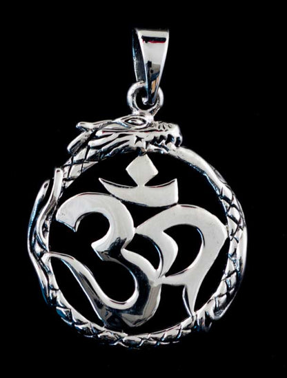 Pendentif Dragon Ouroboros avec Symbole Om en Argent 925