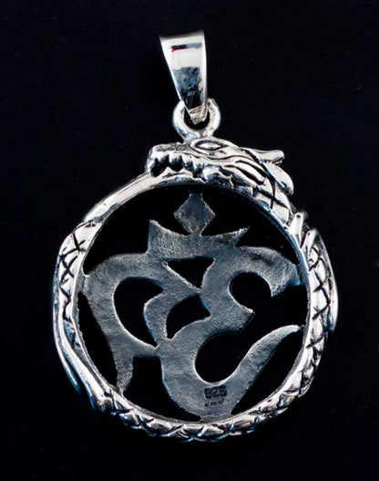 Pendentif Dragon Ouroboros avec Symbole Om en Argent 925