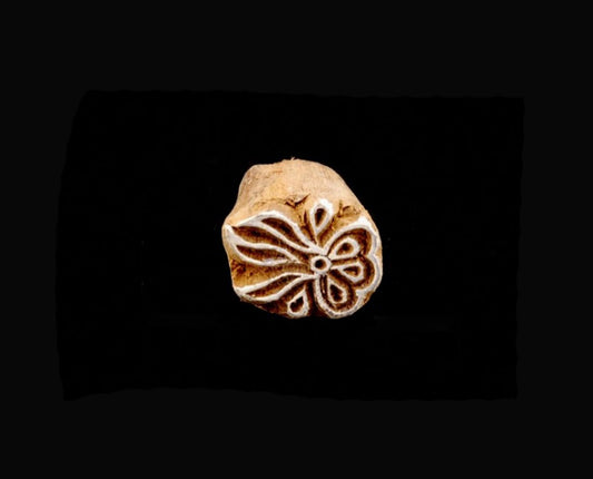 Tampon Encreur En Bois Sculpté – Motif Fleur Mandala
