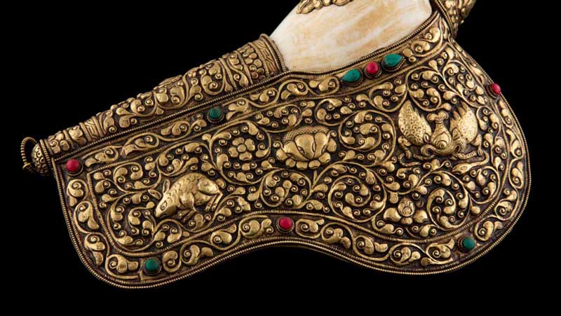 Grande Conque Bouddhiste Tibétaine Shanka – Coquillage Orné en Métal du Népal