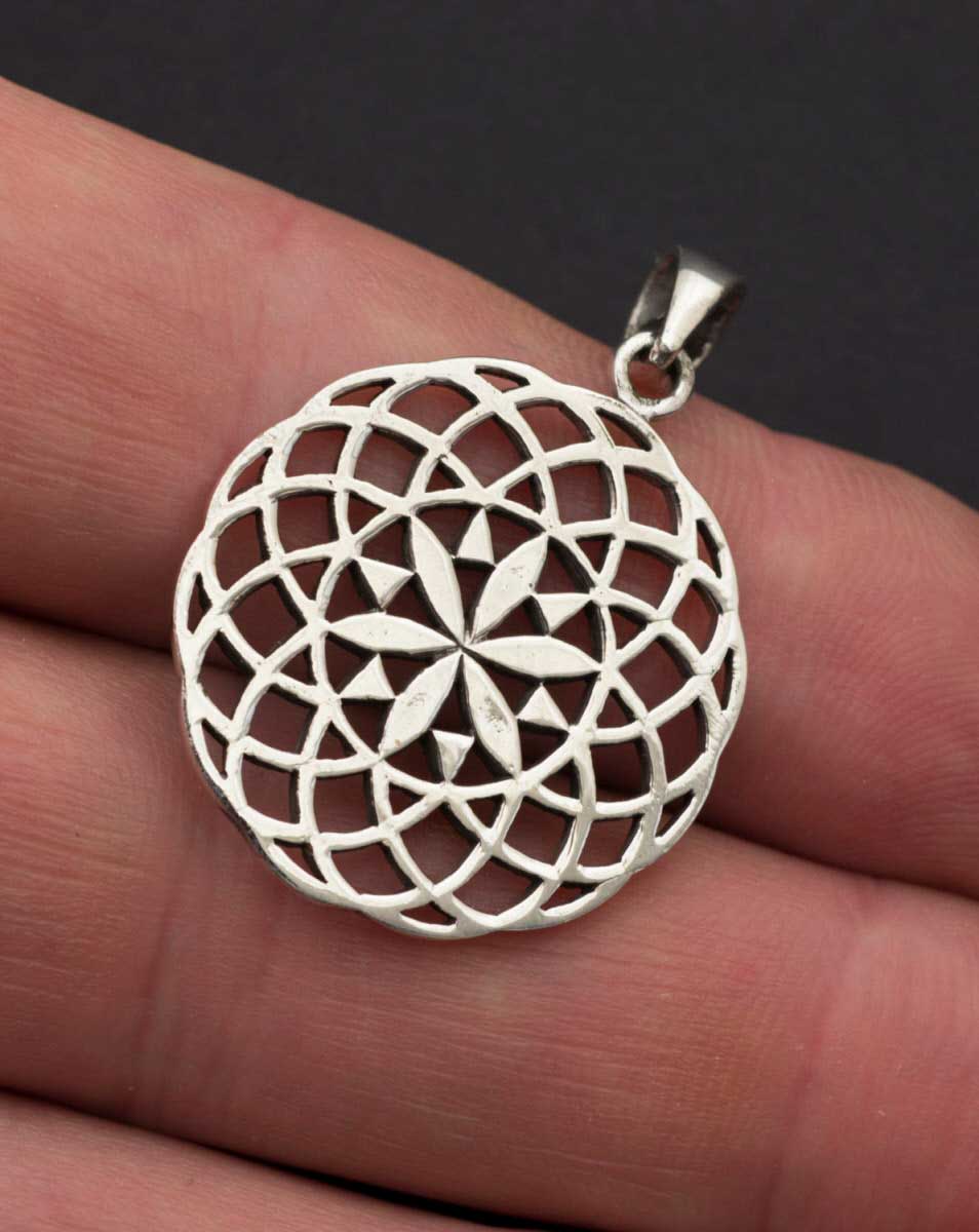 Pendentif mandala Sri Yantra / Fleur de Vie en argent massif 925 – Géométrie sacrée protectrice