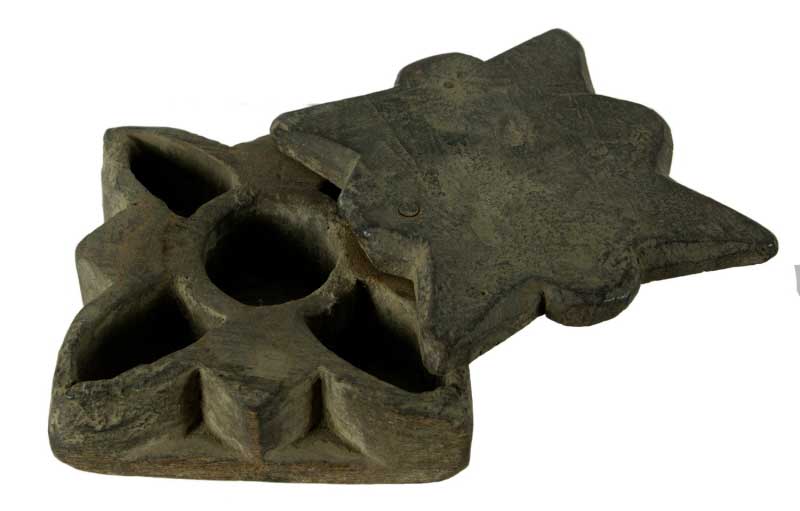 Boîte À Tikka Florale En Bois Sculpté – Artisanat Du Rajasthan Et Du Népal