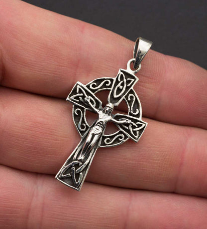 Pendentif croix celtique crucifix celte irlandais – Triquetra BZH en argent massif 925