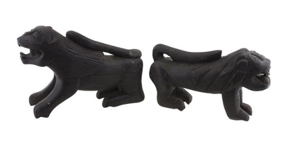 Couple de Lions Gardiens du Temple – Sculptures Antiques Boudhistes du Népal