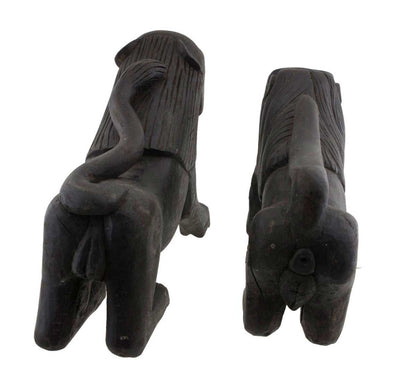 Couple de Lions Gardiens du Temple – Sculptures Antiques Boudhistes du Népal