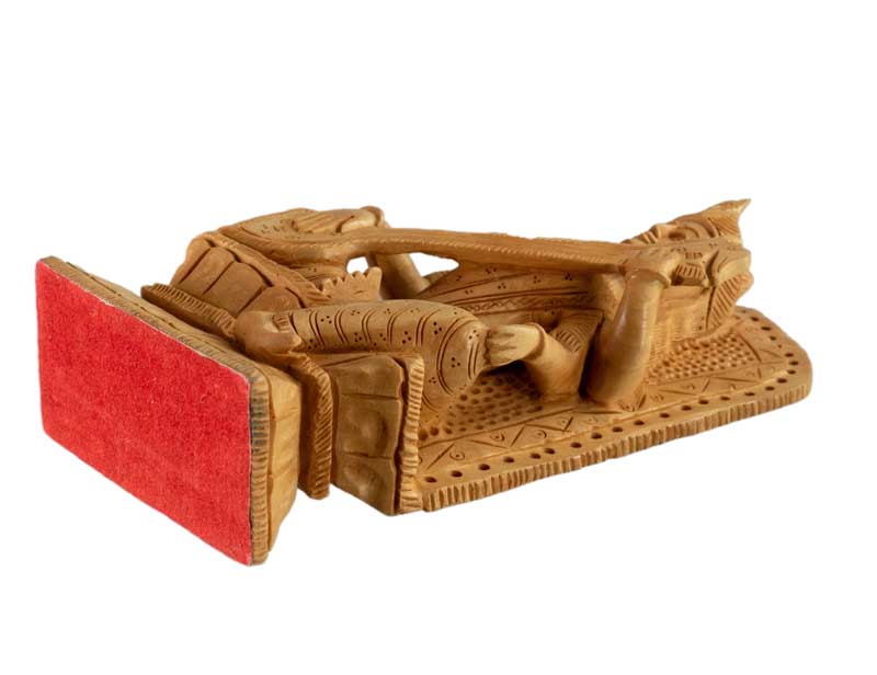 Statuette Saraswati en Bois – Déesse Hindoue de la Sagesse et du Savoir