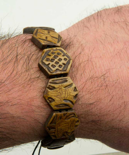 Bracelet Tibétain Astamangala en Os de Yak – Symboles Auspicieux Bouddhistes