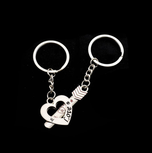 Lot de 2 Porte-Clés « I Love You » – Cœur et Flèche en Acier