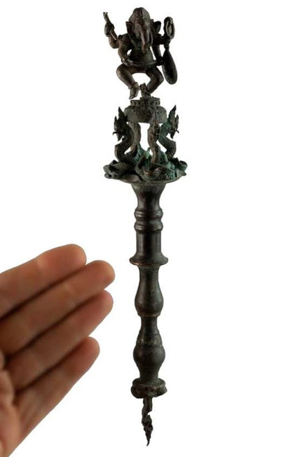Khatvanga Ganesh avec Sceptre Phaya Naga en Laiton – Artisanat de Thaïlande