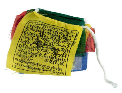 Drapeaux de Prières Tibétains Bouddhistes – Lot de 50 Drapeaux 7 x 6 cm du Népal
