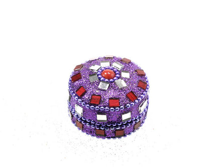 Petite Boîte Décorative Violette en Métal – Artisanat Indien