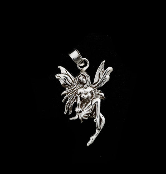 Pendentif fée celtique en argent 925 – Bijou féerique inspiré des légendes anciennes