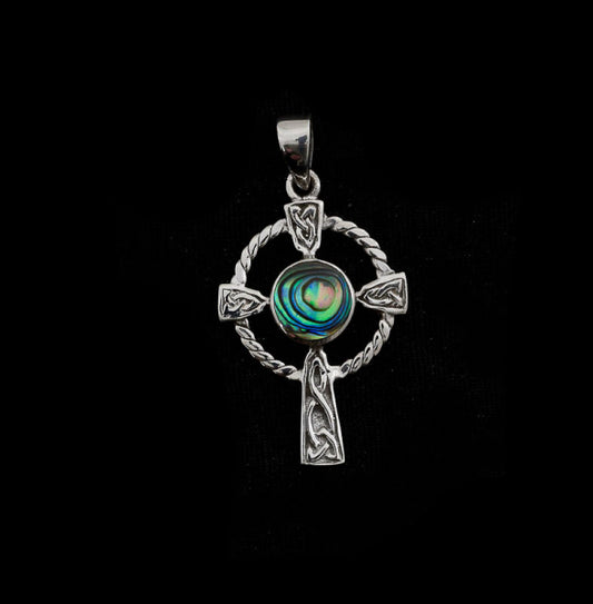 Pendentif croix celtique bretonne en nacre et argent 925 – Bijou symbolique et traditionnel