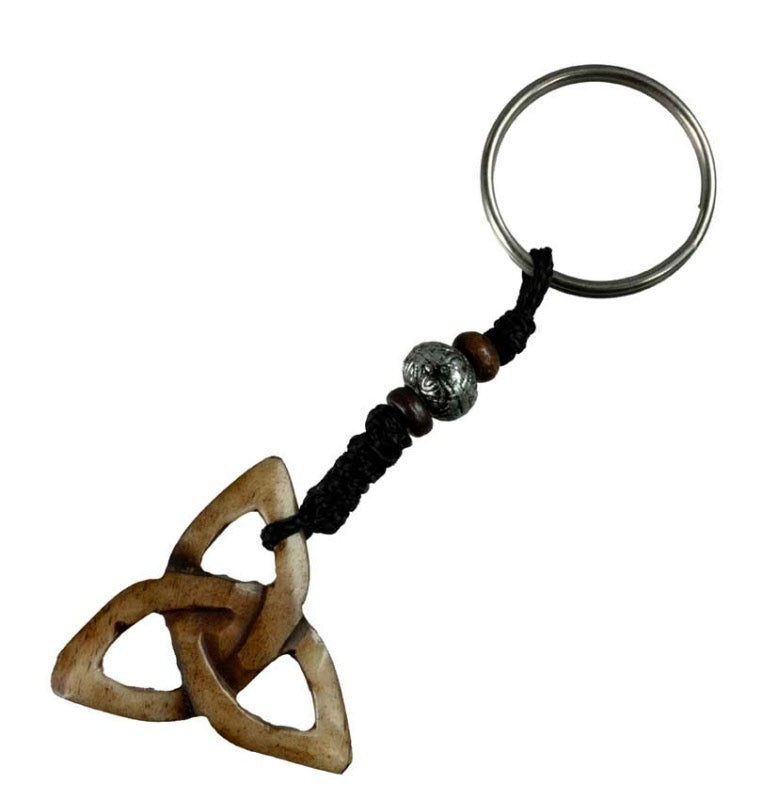 Porte-Clés Triquetra Artisanal en Os de Bovin – Artisanat du Népal