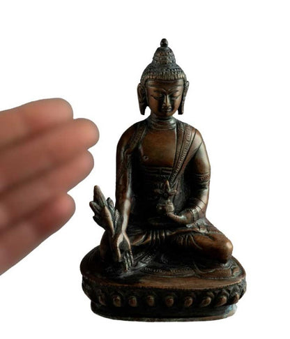 Statuette Bouddha Médecine en alliage de cuivre – Symbole de guérison et de compassion