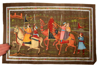 Peinture Rajput Miniature Indienne – Maharaja et Maharani à Dos de Chameau