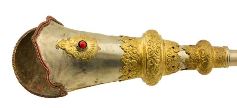 Trompette tibétaine Kangling – instrument rituel du Chöd en métal repoussé