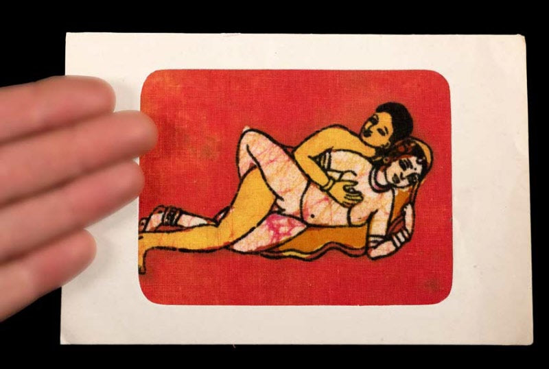 Tenture Kamasutra Batik – Carte Postale Érotique d’Inde