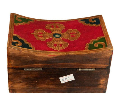 Boîte à bijoux en bois artisanale du Népal – coffret bouddhiste tibétain forme oreiller Double Vajra